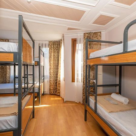 Taksim Wooden House Hostel Istanbul Ngoại thất bức ảnh