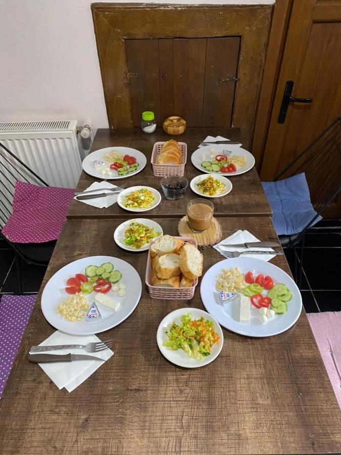 Taksim Wooden House Hostel Istanbul Ngoại thất bức ảnh