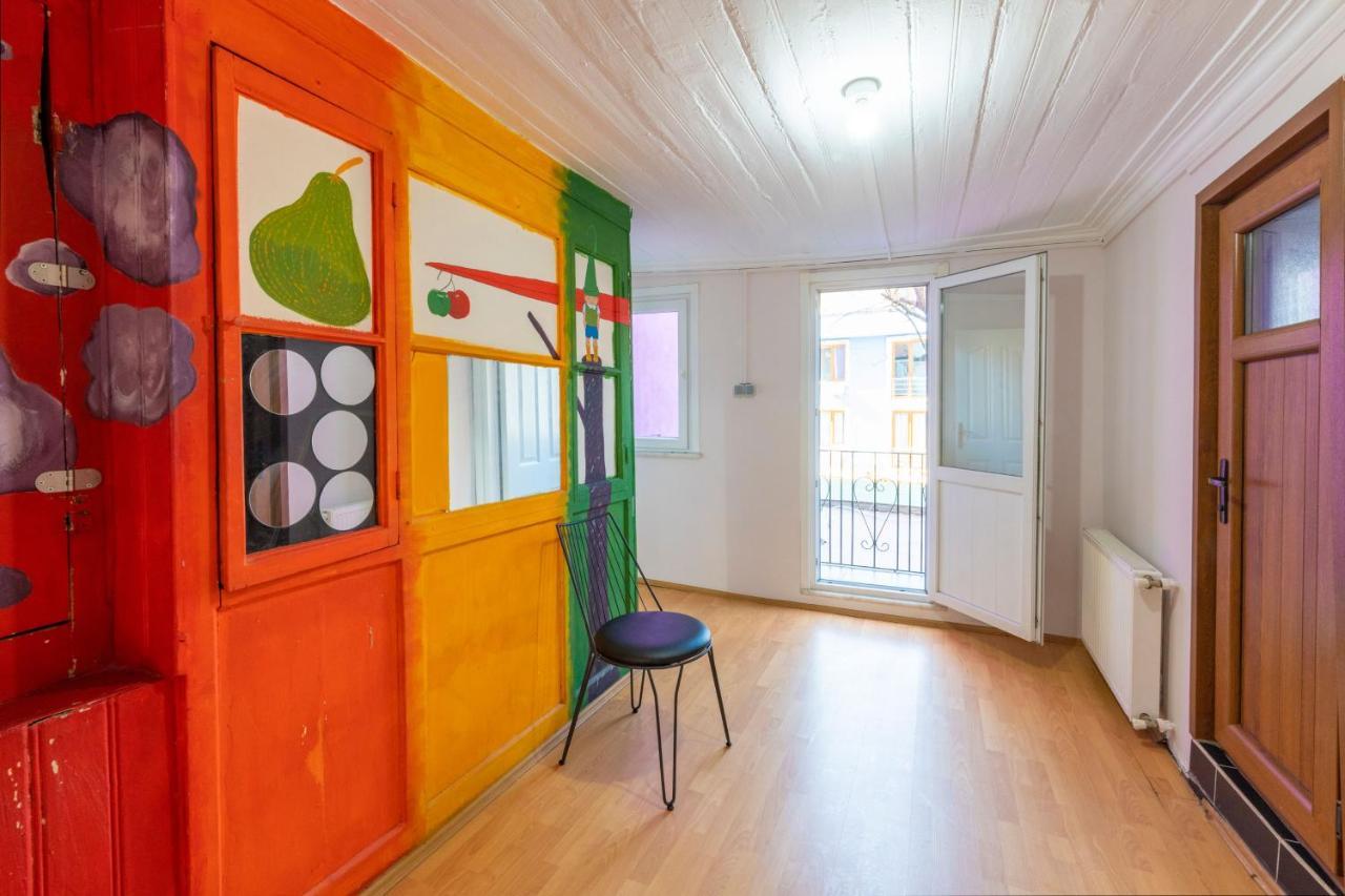Taksim Wooden House Hostel Istanbul Ngoại thất bức ảnh
